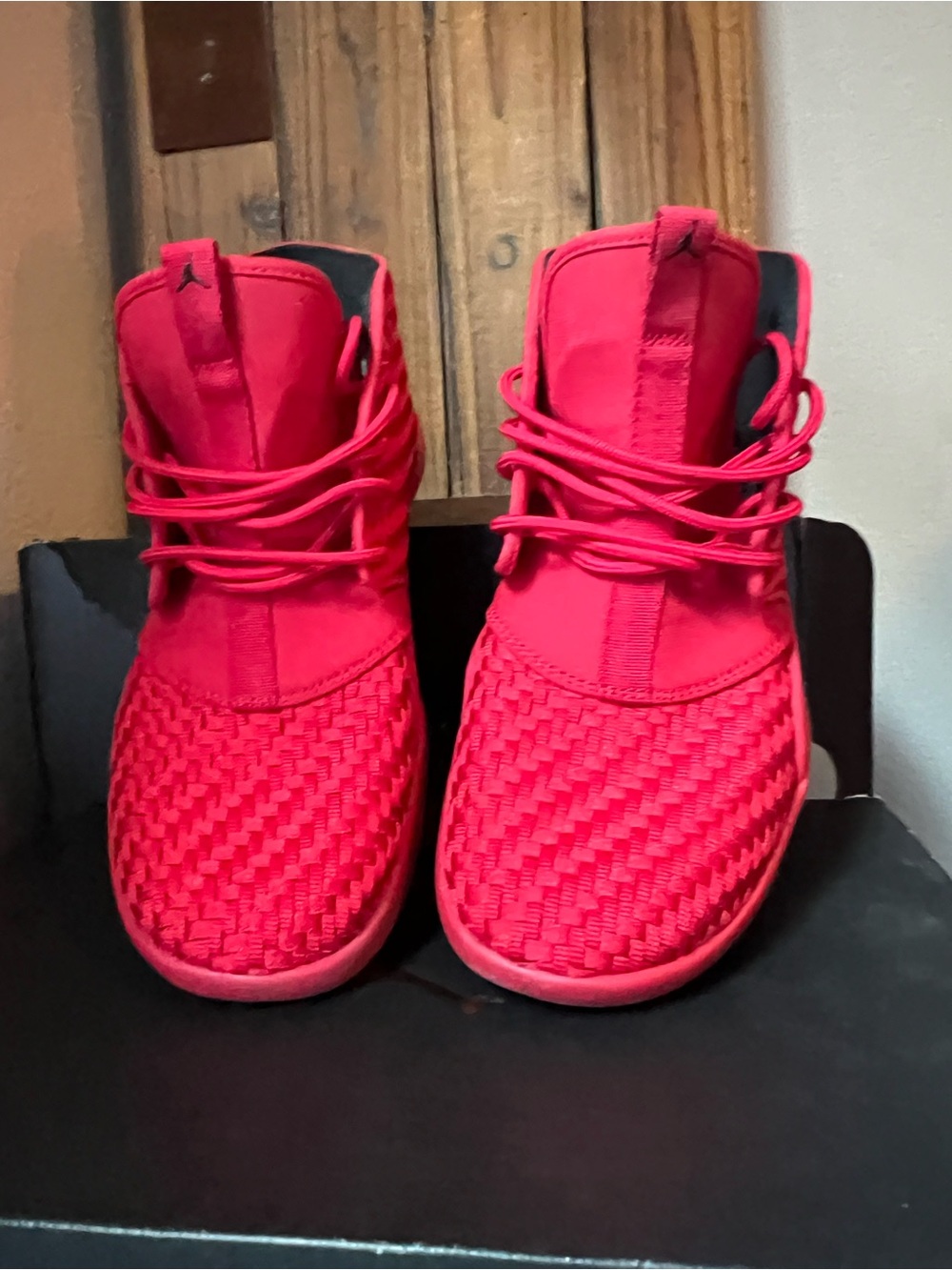 Jordan Kids Red High-Top Sneakers